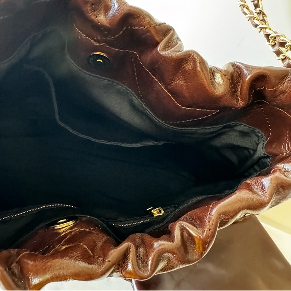 Brown Oiled Shiny Quilted Leather 22 Gathered Hobo Chain Tote w/ Gold HW B8 - Picture 16 of 17